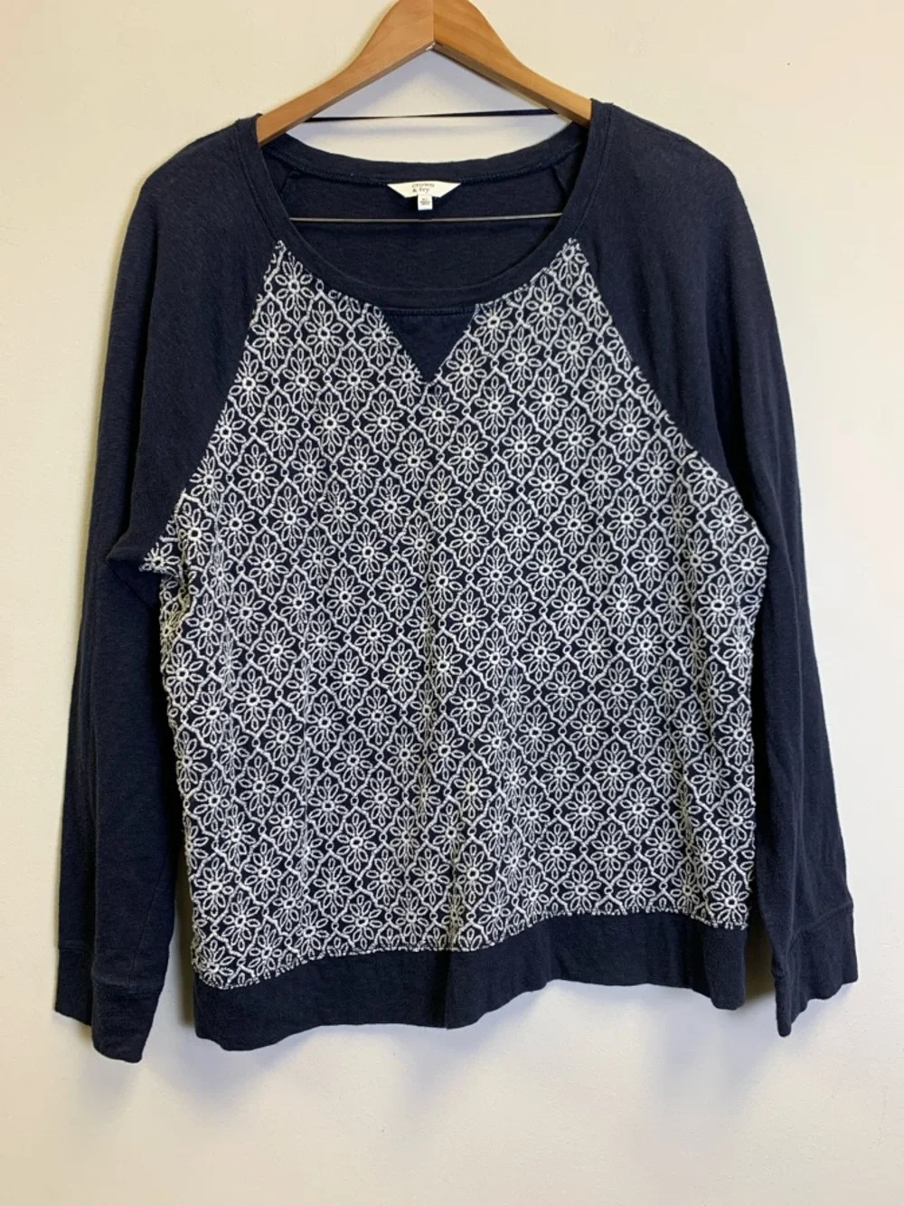 crown & ivy Navy Blue Raglan Pullover with White Geometric Front